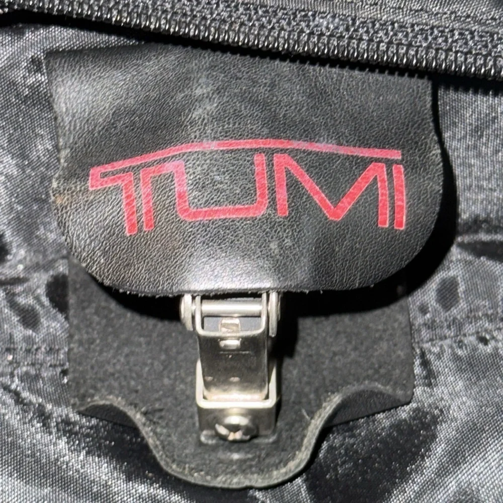 TUMI Vintage Black Leather Garment/ Suit Tri Fold Expandable Travel Bag